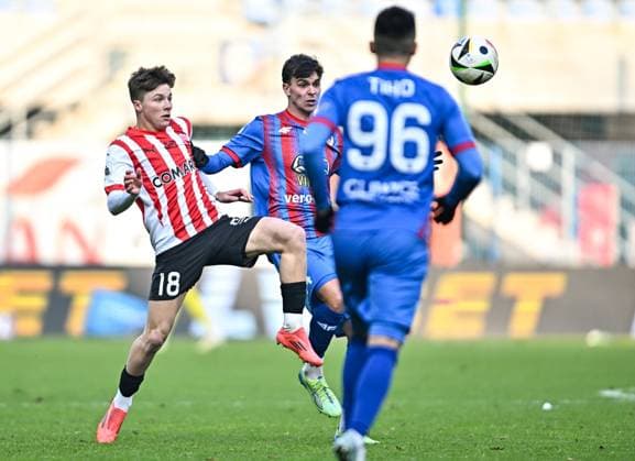 2024.12.08 Gliwice Pilka nozna PKO Ekstraklasa sezon 2024 2025 Piast Gliwice - Cracovia N z Filip Rozga Foto Lukasz Sobala PressFocus 2024.12.08 Gliwice Football Polish League PKO Ekstraklasa season 2024 2025 Piast Gliwice - Cracovia Filip Rozga Credit: Lukasz Sobala PressFocus NEWSPIX.PL --- newspix.pl 