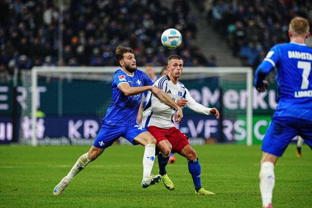 Killan Corredor SV Darmstadt 98, 34 , Miro Muheim Hamburger SV, 28 GER, Hamburger SV vs SV Darmstadt 98, Football, 2 Bundesliga, Matchday 15, Season 2024 2025, 08 12 2024 DFL REGULATIONS PROHIBIT ANY USE OF PHOTOGRAPHS AS IMAGE SEQUENCES AND OR QUASI VIDEO GER, Hamburger SV vs SV Darmstadt 98, Football, 2 Bundesliga, Matchday 15, Season 2024 2025, 08 12 2024 Hamburg Copyright: xEibner-Pressefoto MarcelxvonxFehrnx EP_MFN