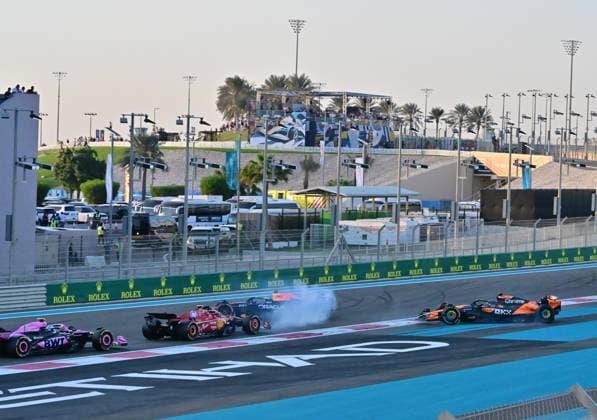 Formula 1 Etihad Airways Abu Dhabi Grand Prix 2024 08 12 2024, Yas Marina Circuit, Abu Dhabi, Formula 1 Etihad Airways Abu Dhabi Grand Prix 2024 , in the picture accident between Max Verstappen NLD , Oracle Red Bull Racing and Oscar Piastri AUS , McLaren F1 Team nordphotoxGmbHx xBratic nph00250
