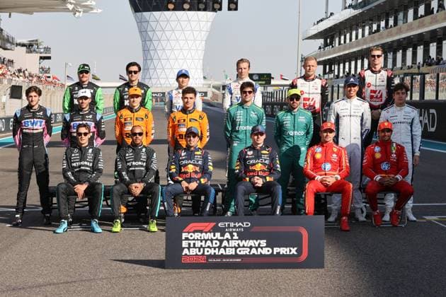 End of the 2024 season F1 drivers photograph Abu Dhabi Yas Marina Circuit United Arab Emirates Copyright: x x2024xEurasiaxSportxImagesx jp-en-EuSpIm-MPS_PPN_F1_Abu_Dhabi_08Dec2024_UA162