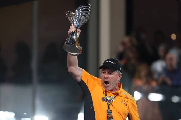 Zak Brown USA Chief Executive Officer of McLaren Racing Abu Dhabi Yas Marina Circuit United Arab Emirates Copyright: x x2024xEurasiaxSportxImagesx jp-en-EuSpIm-MPS_PPN_F1_Abu_Dhabi_08Dec2024_UA231