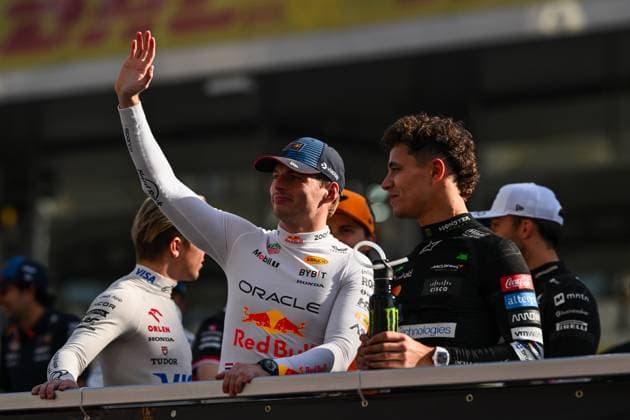 December 8, 2024, Abu Dhabi, Mezzolombardo, United Arab Emirates: Dutch driver Max Verstappen ( Oracle Red Bull Racing) and british driver Lando Norris ( McLaren F1 Team) are seen during the drivers parade of the FIA Formula 1 Abu Dhabi Grand Prix at Yas Marina Circuit in Abu Dhabi, United Arab Emirates. Abu Dhabi United Arab Emirates - ZUMAf150 20241208_zsp_f150_013 Copyright: xDaisyxFacinellix