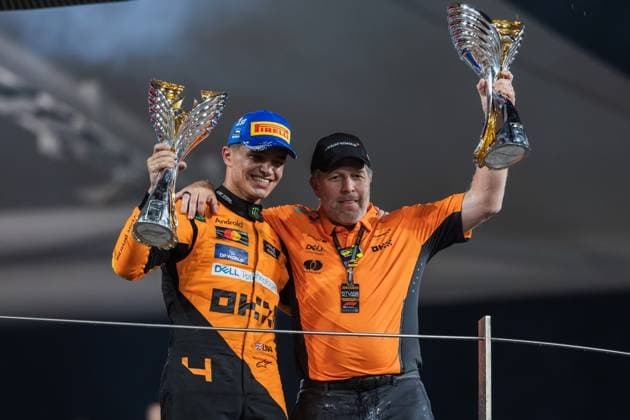 Sport Bilder des Tages Yas Marina Circuit, Abu Dhabi, United Arab Emirates 8.December.2024; Lando Norris of McLaren F1 Team and Zak Brown of Mclaren CEO during Formula One Abu Dhabi GP  (275664484)