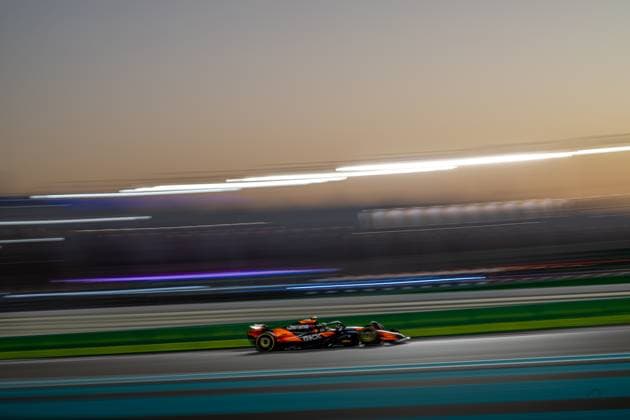 ABU DHABI, UNITED ARAB EMIRATES: Lando Norris, racing for the McLaren F1 team during the 2024 Formula 1 Abu Dhabi Grand Prix at the Yas Marina Circuit in Abu Dhabi, United Arab Emirates