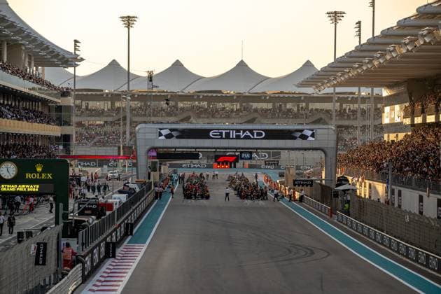 ABU DHABI, UNITED ARAB EMIRATES: Lando Norris, racing for the McLaren F1 team during the 2024 Formula 1 Abu Dhabi Grand Prix at the Yas Marina Circuit in Abu Dhabi, United Arab Emirates