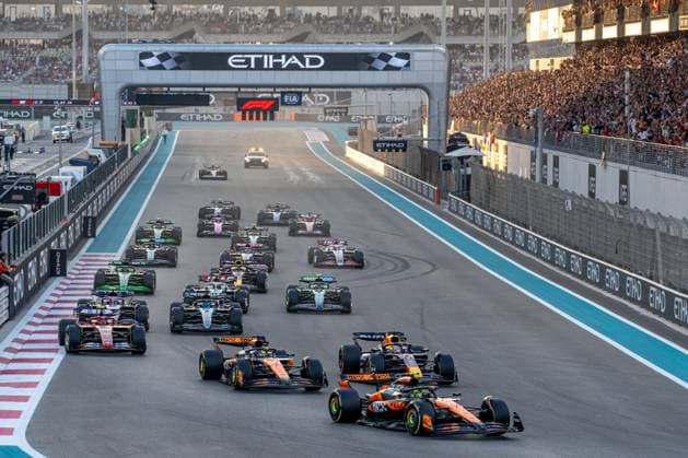 ABU DHABI, UNITED ARAB EMIRATES: Lando Norris, racing for the McLaren F1 team during the 2024 Formula 1 Abu Dhabi Grand Prix at the Yas Marina Circuit in Abu Dhabi, United Arab Emirates