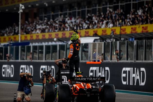 ABU DHABI, UNITED ARAB EMIRATES: Lando Norris, racing for the McLaren F1 team during the 2024 Formula 1 Abu Dhabi Grand Prix at the Yas Marina Circuit in Abu Dhabi, United Arab Emirates