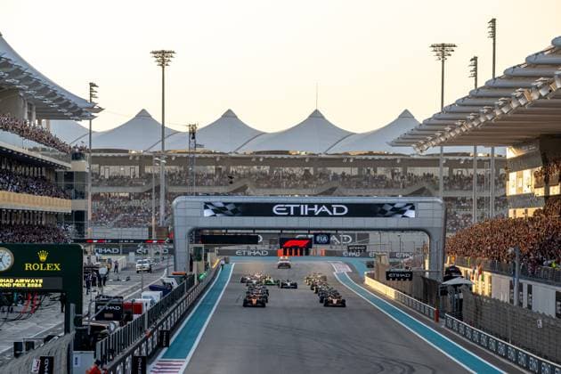 ABU DHABI, UNITED ARAB EMIRATES: Lando Norris, racing for the McLaren F1 team during the 2024 Formula 1 Abu Dhabi Grand Prix at the Yas Marina Circuit in Abu Dhabi, United Arab Emirates
