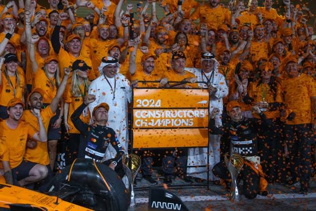 December 8, 2024, Abu Dhabi, United Arab Emirates: Oscar Piastri, Lando Norris and Zak Brown of McLaren celebrate with the team winning constructors cchampionship during Formula 1 Abu Dhabi Grand Prix at Yas Marina Circuit on December 8th, 2024 in Abu Dhabi, United Arab Emirates. Abu Dhabi United Arab Emirates - ZUMAz156 0783758075st Copyright: xBeataxZawrzelx