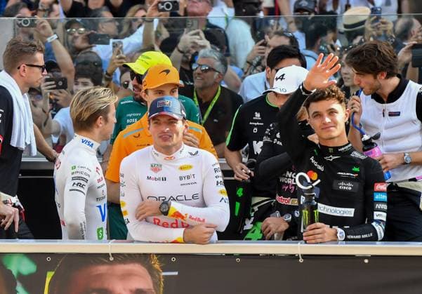 Drivers Parade of Formula 1 Abu Dhabi Grand Prix at Yas Marina Circuit on December 8th, 2024 in Abu Dhabi, United Arab Emirates Red Bull Racing driver Max Verstappen of Netherlands and McLaren driver Lando Norris of Britain wave during drivers parade ahead of the Formula One Abu Dhabi Grand Prix, at the Yas Marina Circuit racetrack in Abu Dhabi, United Arab Emirates, 08 December 2024., 8 Dec 2024, Credit:Jules Annan Avalon  Copyright: xJulesxAnnanx xAvalonx 0944615286