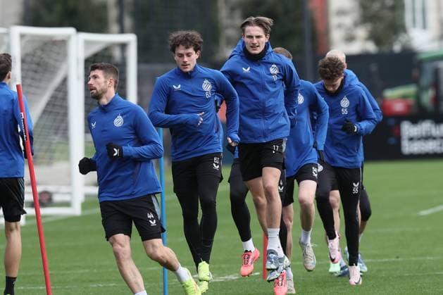 Club s Denzel De Roeve and Club s Romeo Vermant pictured during a training session of Belgian Club Brugge KV, Monday 09 December 2024 in Brugge. Tomorrow, they will play against Portuguese club Sporting CP, on the sixth day of the UEFA Champions League league phase. BRUNOxFAHY  x107745432x