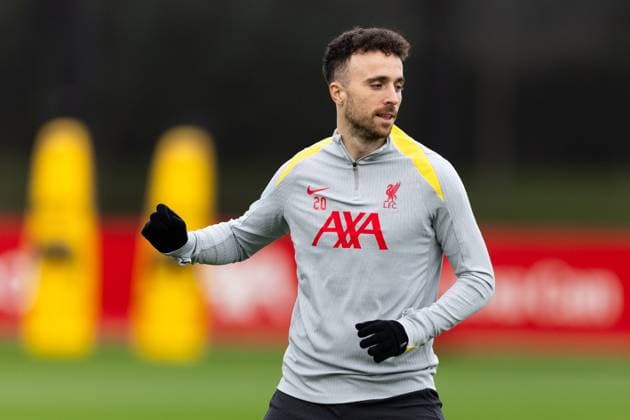 Football - UEFA Champions League - League Phase - Girona FC v Liverpool FC - MD-1 LIVERPOOL, ENGLAND - Monday, December 9, 2024: Liverpool s Diogo Jota during a training session at the AXA Training Centre ahead of the UEFA Champions League match between Girona FC and Liverpool FC. (Photo by Jessica Hornby Propaganda) LIVERPOOL AXA Training Centre MERSEYSIDE ENGLAND  Copyright: xDavidxRawcliffex P2024-12-09-JH_LFC_Training_Girona-10