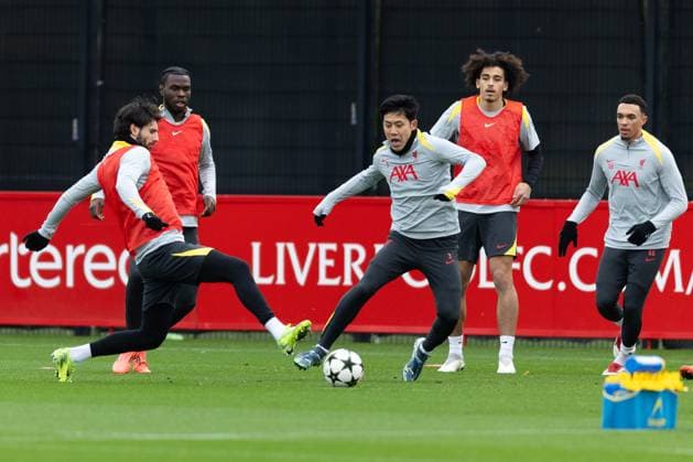 Football - UEFA Champions League - League Phase - Girona FC v Liverpool FC - MD-1 LIVERPOOL, ENGLAND - Monday, December 9, 2024: Liverpool s Dominik Szoboszlai (L) and Wataru Endo during a training session at the AXA Training Centre ahead of the UEFA Champions League match between Girona FC and Liverpool FC. (Photo by Jessica Hornby Propaganda) LIVERPOOL AXA Training Centre MERSEYSIDE ENGLAND  Copyright: xDavidxRawcliffex P2024-12-09-JH_LFC_Training_Girona-26