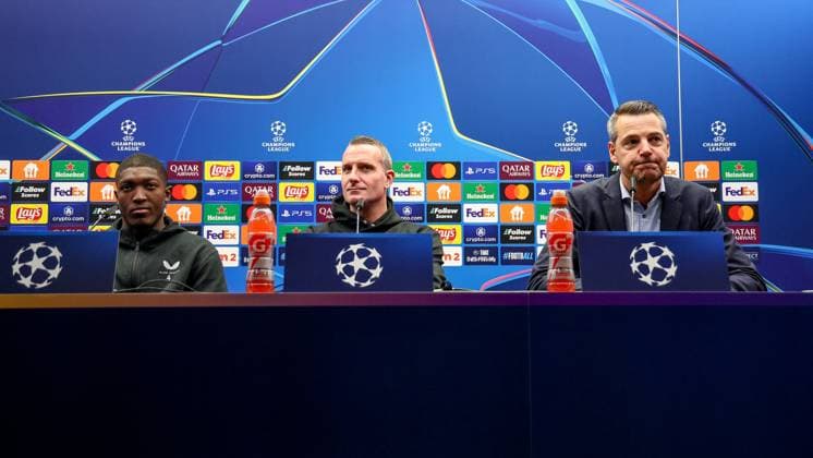 Club Brugge v Sporting CP - UEFA Champions League Media Activities 09 12 2024 BRUGGE, BELGIUM - DECEMBER 09 : Ordonez Joel defender of Club Brugge, Hayen Nicky head coach of Club Brugge and Willem Kirsten Communications Director of Club Brugge talking to the press during a press conference, PK, Pressekonferenz ahead of the UEFA Champions League 2024 25 League Phase MD6 match between Club Brugge and Sporting CP on December 9, 2024 in Brugge, Belgium, 09 12 2024 Brugge Belgium  Copyright: xTomasxSiskx