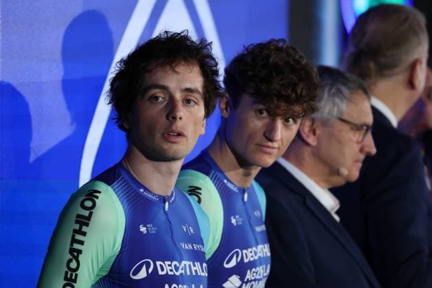 CYCLISME : PrÃ sentation Ã quipe Decathlon AG2R La Mondiale Team saison 2025 - 09 12 2024 Victor LAFAT et FÃ lix GALL lors de la prÃ sentation de l Ã quipe Decathlon AG2R La Mondiale Team, le 9 dÃ cembre 2024  Copyright: xLaurentxSANSONx xPsnewZx