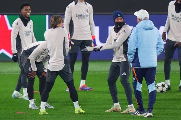Real Madrid s Kylian Mbappe , Real Madrid s head coach Carlo Ancelotti , Real Madrid s Luka Modric , during the training session the day before the Uefa Champions League soccer match between Atalanta and Real Madrid a at the Gewiss Stadium in Bergamo, north Italy - Monday , December 9 , 2024. - Soccer .  Copyright: xSpada LaPressex