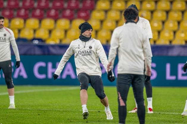 SOCCER - UEFA CL, RBS vs PSG SALZBURG,AUSTRIA,09.DEC.24 - SOCCER - UEFA Champions League, Red Bull Salzburg vs Paris Saint German, preview, training PSG. Image shows Fabian Ruiz (PSG).  GEPAxpictures xWolfgangxKofler