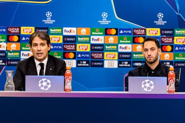UEFA Champions League press conference Inter Milan 09 12 2024 Simone Inzaghi coach Inter Milan and Hakan Calhanoglu Inter Milan, 20 during the press conference UEFA Champions League press conference Inter Milan before the match against Bayer 04 Leverkusen, Leverkusen, BayArena on 09 12 2024 Copyright: xBEAUTIFULxSPORTS Wunderlx