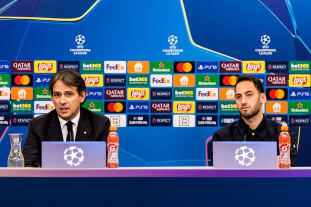 UEFA Champions League press conference Inter Milan 09 12 2024 Simone Inzaghi coach Inter Milan and Hakan Calhanoglu Inter Milan, 20 during the press conference UEFA Champions League press conference Inter Milan before the match against Bayer 04 Leverkusen, Leverkusen, BayArena on 09 12 2024 Copyright: xBEAUTIFULxSPORTS Wunderlx