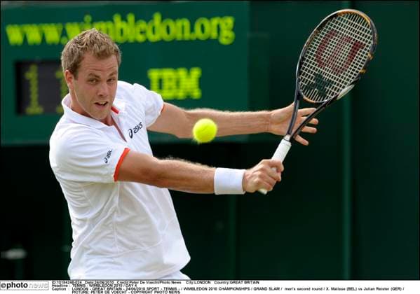 TENNIS : WIMBLEDON 2010 DAY 4 LONDON - GREAT BRITAIN - 24 06 2010 - TENNIS - WIMBLEDON 2010 CHAMPIONSHIPS GRAND SLAM men s second round X. Malisse (BEL) vs Julian Reister (GER) PICTURE: PETER DE VOECHT - COPYRIGHT PHOTO NEWS LONDON GREAT BRITAIN  Copyright: xPeterxDexVoechtx 10194248-024
