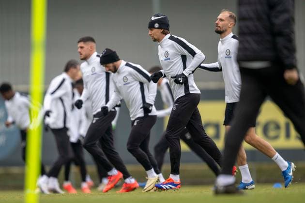 SOCCER - UEFA CL, Lille vs Sturm GRAZ,AUSTRIA,10.DEC.24 - SOCCER - UEFA Champions League, OSC Lille vs SK Sturm Graz, preview, training Sturm. Image shows team of Sturm during training.  GEPAxpictures xAvnixRetkoceri