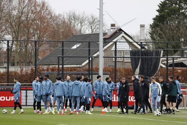ROTTERDAM - Players of Feyenoord during a training session at training complex 1908 prior to the Champions League match against Sparta Prague. ANP MAURICE VAN STEEN MD-1 UEFA Champions League 2024 25 League Phase MD6 Trainings session and press conference, PK, Pressekonferenz Feyenoord xVIxANPxSportx xxANPxIVx 515380088 originalFilename: 515380088.jpg