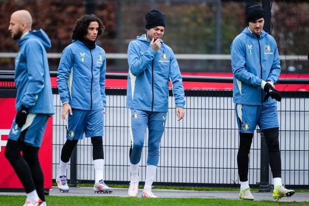 UEFA Champions League 2024-2025: training of Feyenoord Rotterdam - Gjivai Zechiel of Feyenoord, Quilindschy Hartman of Feyenoord during the training of Feyenoord in preparation of the UEFA Champions League duel against AC Sparta Prague at Trainingscomplex 1908 on 10 December 2024 in Rotterdam, The Netherlands. Copyright: xYannickxVerhoevenx