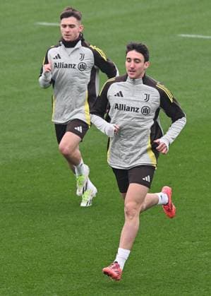 December 10, 2024, Turin, Italy: Juventus Francisco Conceicao and Andrea Cambiaso during training on the eve of the Uefa Champions League match against Manchester City at Continassa in Turin, Italy, 11 December 2024 ANSA ALESSANDRO DI MARCO Uefa Champions League, Juventus training  - ZUMAa110 20241210_zaf_a110_002 Copyright: xAlessandroxDixMarcox xZ63x