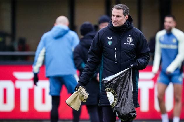 UEFA Champions League 2024-2025: training of Feyenoord Rotterdam - Feyenoord coach Brian Priske during the training of Feyenoord in preparation of the UEFA Champions League duel against AC Sparta Prague at Trainingscomplex 1908 on 10 December 2024 in Rotterdam, The Netherlands. Copyright: xYannickxVerhoevenx