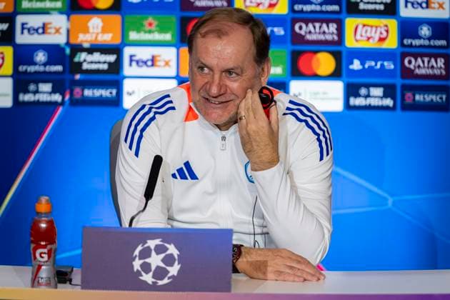 Champions League 2024 25 League Phase MD6: SK Slovan Bratislava Training and press conference, PK, Pressekonferenz Vladimir Weiss, head coach of Slovan Bratislava, seen speaking during the SK Slovan Bratislava Training and Press Conference ahead of their Champions League 2024 25 League Phase MD6 football match against Atletico de Madrid at Estadio Riyadh Air Metropolitano on December 10, 2024 in Madrid, Spain. Madrid Estadio Riyadh Air Metropolitano Madrid Spain Copyright: xAlbertoxGardinx AGardin_20241210_Football_Champions_SK_Slovan_Bratislava_PC_0124