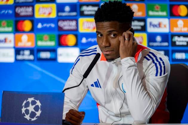 Champions League 2024 25 League Phase MD6: SK Slovan Bratislava Training and press conference, PK, Pressekonferenz Cesar Blackman of Slovan Bratislava seen speaking during the SK Slovan Bratislava Training and Press Conference ahead of their Champions League 2024 25 League Phase MD6 football match against Atletico de Madrid at Estadio Riyadh Air Metropolitano on December 10, 2024 in Madrid, Spain. Madrid Estadio Riyadh Air Metropolitano Madrid Spain Copyright: xAlbertoxGardinx AGardin_20241210_Football_Champions_SK_Slovan_Bratislava_PC_0136