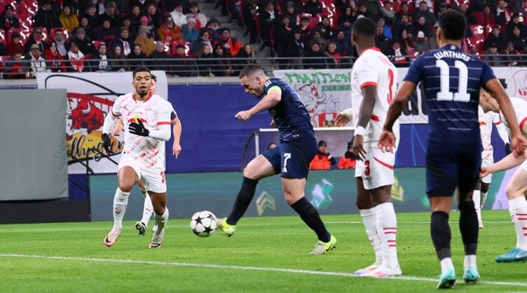 RB Leipzig Aston Villa Champions League Leipzig, 10 12 2024, Red Bull Arena, Football, UEFA Champions League, Matchday 6 , RB Leipzig vs Aston Villa , In picture Goal for Aston Villa John McGinnÊ 7, Aston Villa scores 0 1 , For editorial use only Only editorial use , UEFA regulations prohibit any use of photographs as image sequences and or quasi video ,