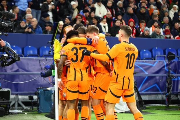 Kevin 37 FC Shakhtar Donetsk celebrates his goal for 1 0 FC Shakhtar Donetsk vs FC Bayern Muenchen, Football, UEFA Champions League, Matchday 6, 10 12 2024 Photo kolbert press Ant Palmer Arena AufSchalke NRW Germany Copyright: xkolbert-press AntxPalmerx