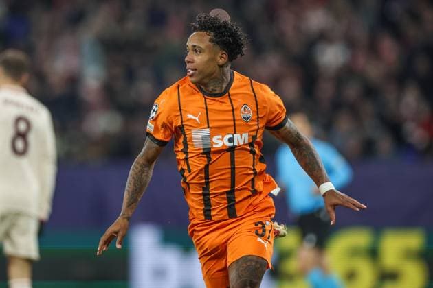 10 12 2024, Football, Season 2024 2025, Champions League, Matchday 6, Shakhtar Donetsk FC Bayern Munich, Shakhtars Kevin celebrates after his goal to make it 1 - 0 Gelsenkirchen Veltins Arena NRW Germany xRHR PHOTO TRx Copyright: TimxRehbein RHR-FOTOx RHR-FOTO TR