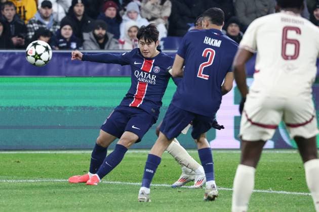 SOCCER - UEFA CL, RBS vs PSG SALZBURG,AUSTRIA,10.DEC.24 - SOCCER - UEFA Champions League, Red Bull Salzburg vs Paris Saint German. Image shows Lee Kang-in (PSG).  GEPAxpictures xDavidxGeieregger