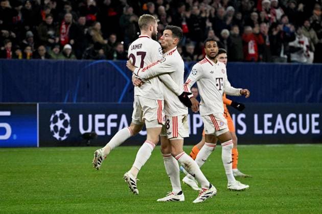 10 12 2024, xsltx, Football UEFA Champions League, Shakhtar Donetsk FC Bayern Munich emspor, v l Goal celebration after the goal to celebrate the goal celebrate 1 1 by Konrad Laimer FC Bayern Muenchen with Leon Goretzka FC Bayern Muenchen DFL DFB DFB REGULATIONS PROHIBIT ANY USE OF PHOTOGRAPHS as IMAGE SEQUENCES and or QUASI VIDEO Gelsenkirchen