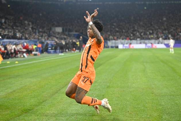 KEVIN Donetsk cheers after scoring 1 0, Football Champions League, Matchday 6, Shakhtar Donetsk FC Bayern Muenchen M , on 10 12 2024 in Gelsenkirchen Germany UEFA regulations prohibit any use of photographs as image sequences and or quasi video Â