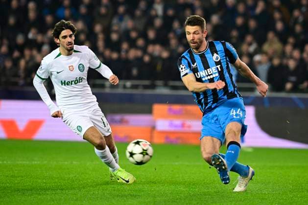 Club Brugge v Sporting CP - UEFA Champions League BRUGGE, BELGIUM - DECEMBER 10 : Trincao Francisco forward of Sporting CP and Mechele Brandon defender of Club Brugge during the UEFA Champions League 2024 25 League Phase MD6 match between Club Brugge and Sporting CP on December 10, 2024 in Brugge, Belgium, 10 12 2024 Brugge Belgium  Copyright: xPeterxDexVoechtx