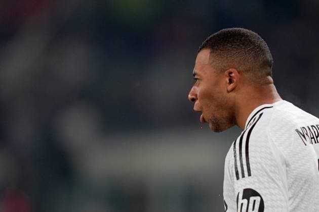 Real Madrid s Kylian Mbappe .celebrates after scoring 0-1 during the Uefa Champions League soccer match between Atalanta BC and Real Madrid at Gewiss Stadium in Bergamo, north Italy - Tuesday , December 10 , 2024. - Soccer .  Copyright: xSpada LaPressex