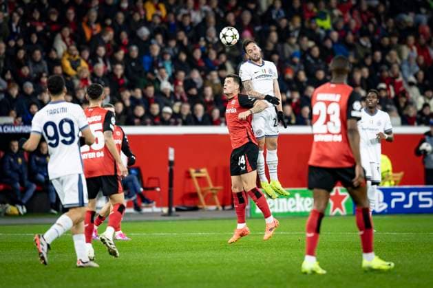UEFA Champions League, Bayer 04 Leverkusen Inter Milan 10 12 2024 Hakan Calhanoglu Inter Milan, 20 and Granit Xhaka Bayer 04 Leverkusen, 34 in a header duel UEFA Champions League, Bayer 04 Leverkusen Inter Milan, match day 6 on 10 12 2024 at BayArena in Leverkusen Copyright: xBEAUTIFULxSPORTS AxelxKohringx