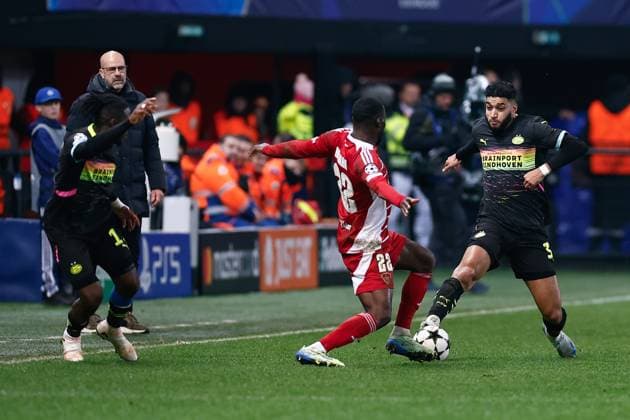 GUINGAMP, 10-12-2024. Stade de Roudourou. UEFA Champions League season 2024 25, match between PSV and Stade Brest 29, Stade Brest player Massadio Haidara, PSV player Ismael Saibari Brest - PSV  x26976943x Copyright: