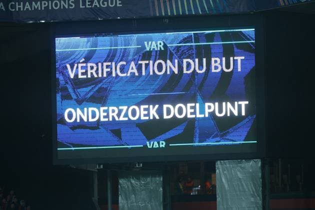 GUINGAMP, 10-12-2024. Stade de Roudourou. UEFA Champions League season 2024 25, match between PSV and Stade Brest 29, goal check, VAR Brest - PSV  x26977173x Copyright: