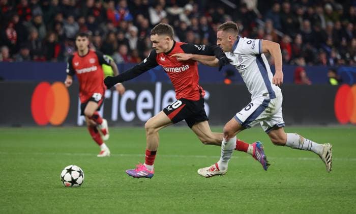 Florian Wirtz Bayer , Davide Frattesi Inter , Champions League, Matchday 6, Bayer 04 Leverkusen vs Inter Milan Leverkusen, Germany, 26 11 2024