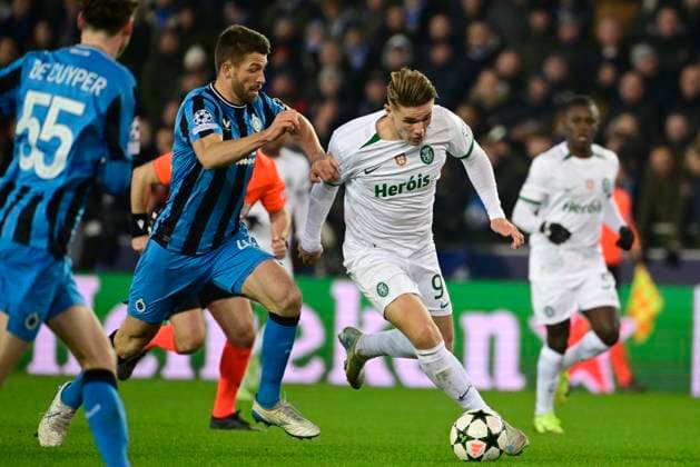 Club Brugge v Sporting CP - UEFA Champions League BRUGGE, BELGIUM - DECEMBER 10 : Mechele Brandon defender of Club Brugge and Gyokeres Viktor forward of Sporting CP during the UEFA Champions League 2024 25 League Phase MD6 match between Club Brugge and Sporting CP on December 10, 2024 in Brugge, Belgium, 10 12 2024 Brugge Belgium  Copyright: xPeterxDexVoechtx