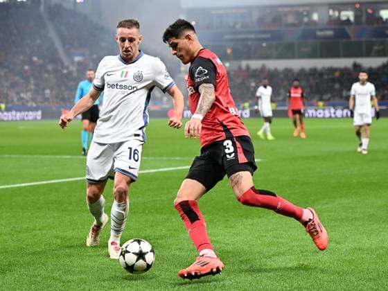 Davide Frattesi Inter Milan and Piero Hincapie Bayer 04 Leverkusen in a duel during the UEFA Champions League 2024 25 League Phase MD6 match between Bayer 04 Leverkusen and Inter Milan, BayArena on December 10, 2024 in Leverkusen, Germany, Germany Photo by Ralf Treese DeFodi Images Davide Frattesi Inter Milan and Piero Hincapie Bayer 04 Leverkusen in a duel during the UEFA Champions League 2024 25 League Phase MD6 match between Bayer 04 Leverkusen and FC Internazionale Milano at BayArena on December 10, 2024 in Leverkusen, Germany Defodi 521 LEVINT20241210 023 Defodi-521
