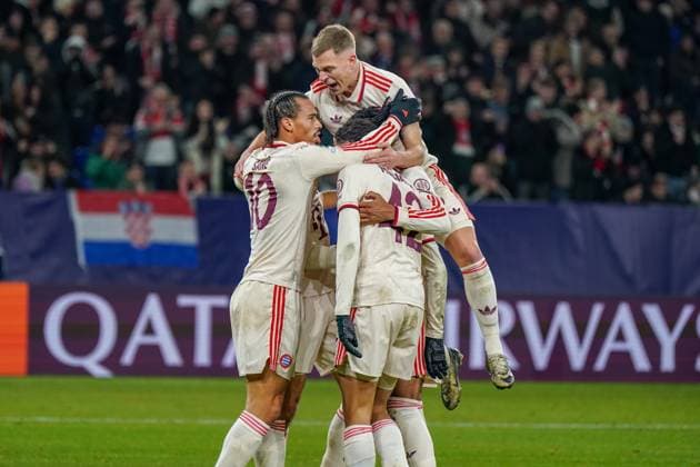 Football UEFA Champions League 2024 2025, Matchday 6 FC Shakhtar Shakhtar Donetsk v FC Bayern Munich Arena AufSchalke Gelsenkirchen Goal and celebration after Thomas Müller FC Bayern Munich took a 2-1 lead shortly before the break, 25 Thomas Muller FC Bayern Munich here with Joshua Kimmich FC Bayern Munich, 6 , Leroy SanÃ FC Bayern Munich, 10 Leroy Sane FC Bayern Munich and Jamal Musiala FC Bayern Munich, 42 Copyright: xJOERANxSTEINSIEKx