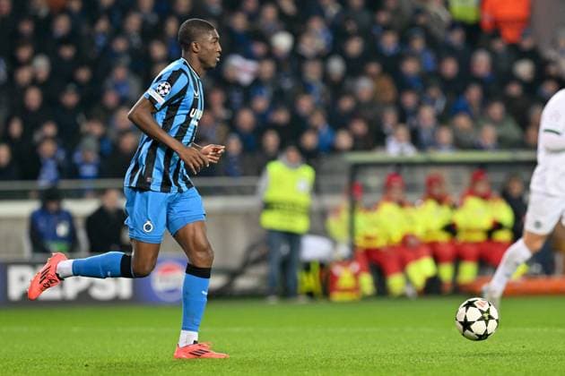 241210 Champions League MD 6 Club Brugge vs Sporting CP Joel Ordonez (4) of Club Brugge pictured during a soccer game between Belgian Club Brugge KV and Portugese Sporting CP Lissabon in the UEFA Champions League League Phase day 6 of the 2024-25 season, on Tuesday 10 December 2024 in Brugge , Belgium . PHOTO Isosport David Catry Brugge Belgium  Copyright: xDavidxCatryx 20241210DC1_3845