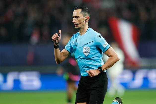 GUINGAMP, 10-12-2024. Stade de Roudourou. UEFA Champions League season 2024 25, match between PSV and Stade Brest 29, referee Jose Maria Sanchez Brest - PSV  x26978217x Copyright: