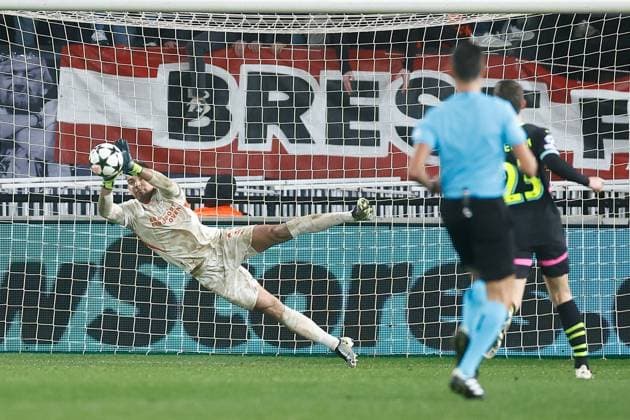 GUINGAMP, 10-12-2024. Stade de Roudourou. UEFA Champions League season 2024 25, match between PSV and Stade Brest 29, PSV goalkeeper Walter Benitez Brest - PSV  x26978341x Copyright: