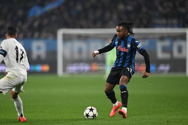 Ademola Lookman of Atalanta BC in action during the UEFA Champions League League Stage match, phase MD6 between Atalanta BC and Real Madrid CF oon December 10, 2024 at Gewiss stadium in Bergamo, Italy  Copyright: xTizianoxBallabio IPAxSportx xipa-agency.netx xx IPA_52290066 IPA_Agency_IPA52290066